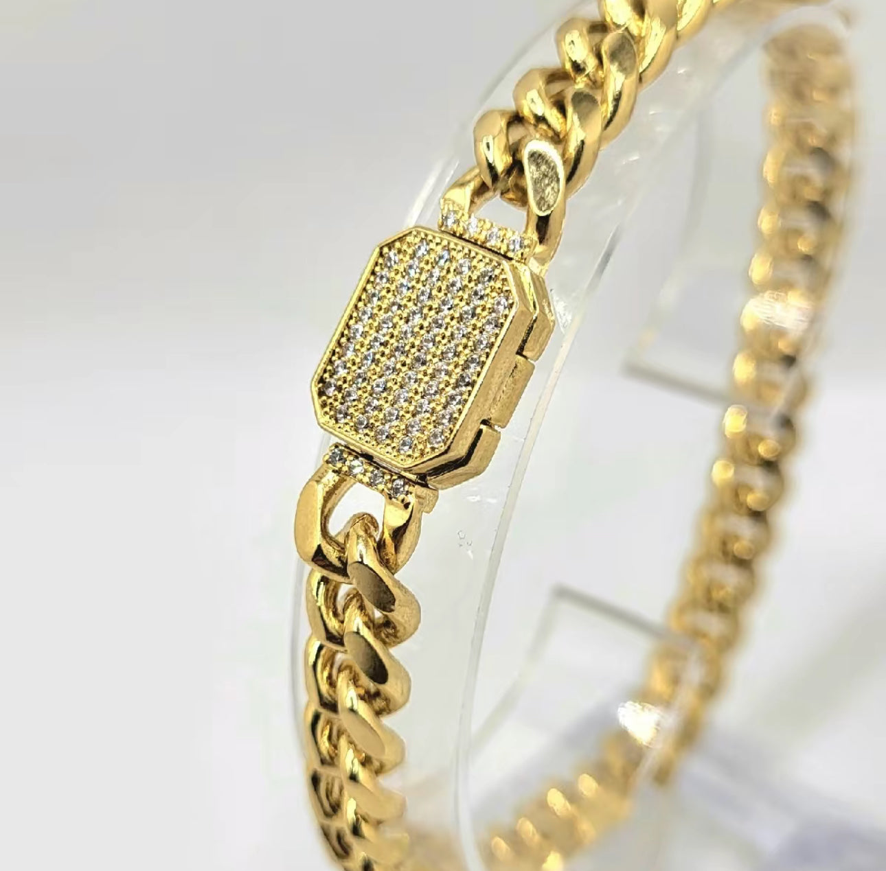 Cuban link bracelet