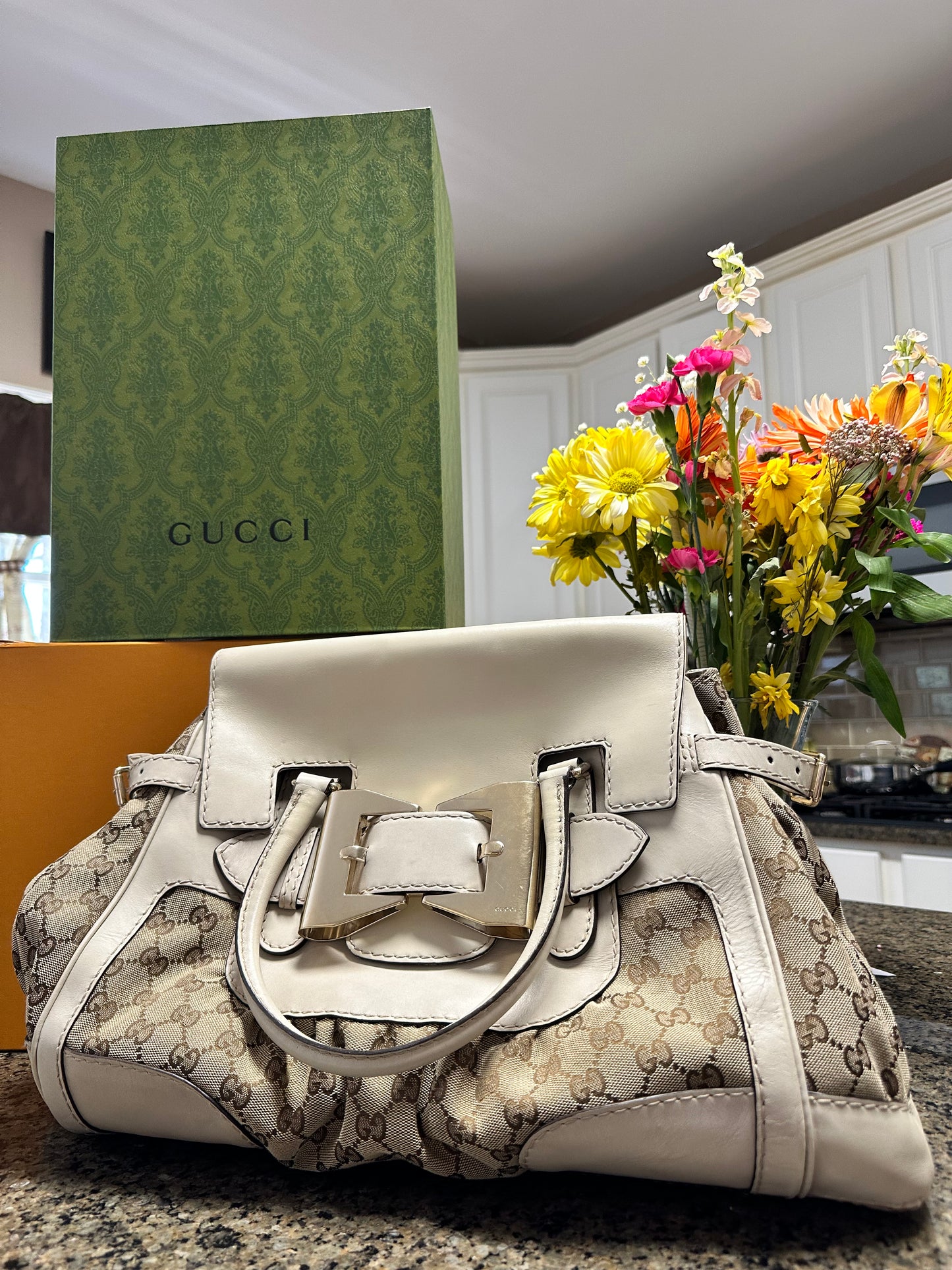 Preloved large Gucci canvas Queen Bag