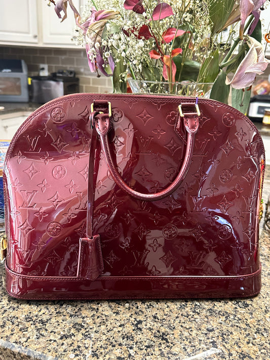 LOUIS VUITTON Vernis Alma GM Amarante